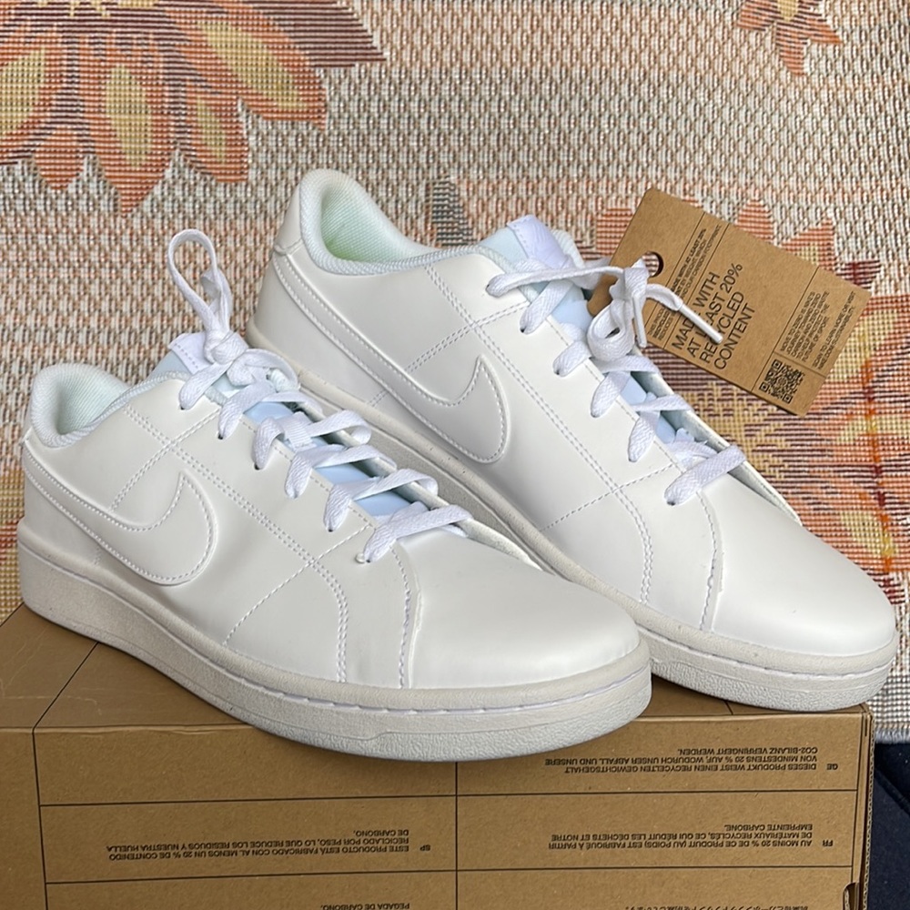 Nike Men’s 2022 Court Royale 2 Next Nature 'Triple
White'
Court Royale - Picture 10 of 16